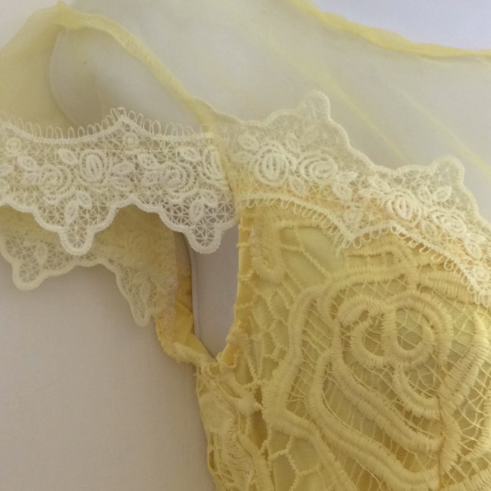 Dress - Picture 4 of 5